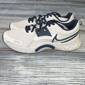 Nike Men's Renew Retaliation 3 Summit White/
MTLC Armory NVY-Obsidian Size-10